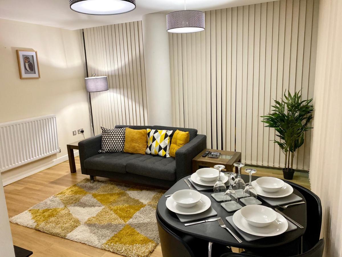 Smartrips Apartments - The Hub 밀턴 케인즈 외부 사진