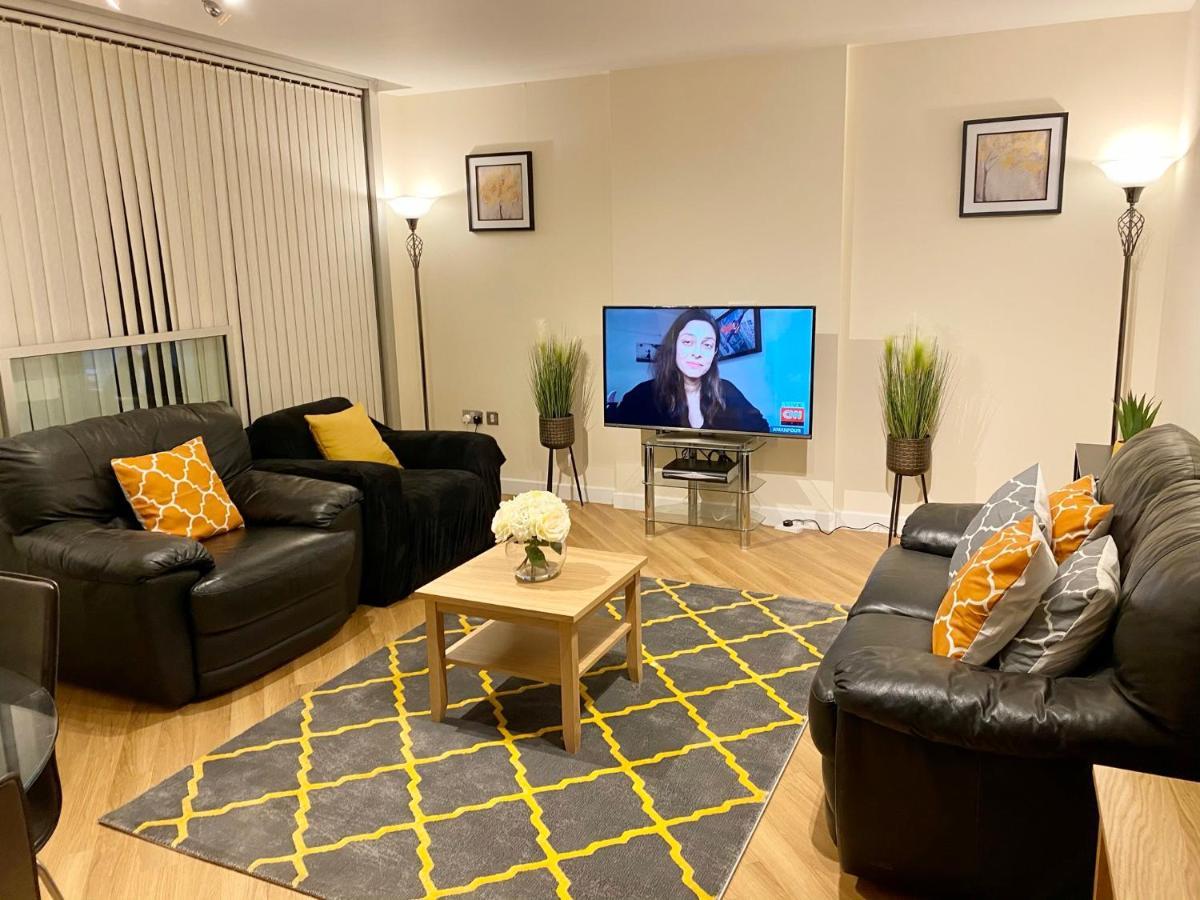 Smartrips Apartments - The Hub 밀턴 케인즈 외부 사진