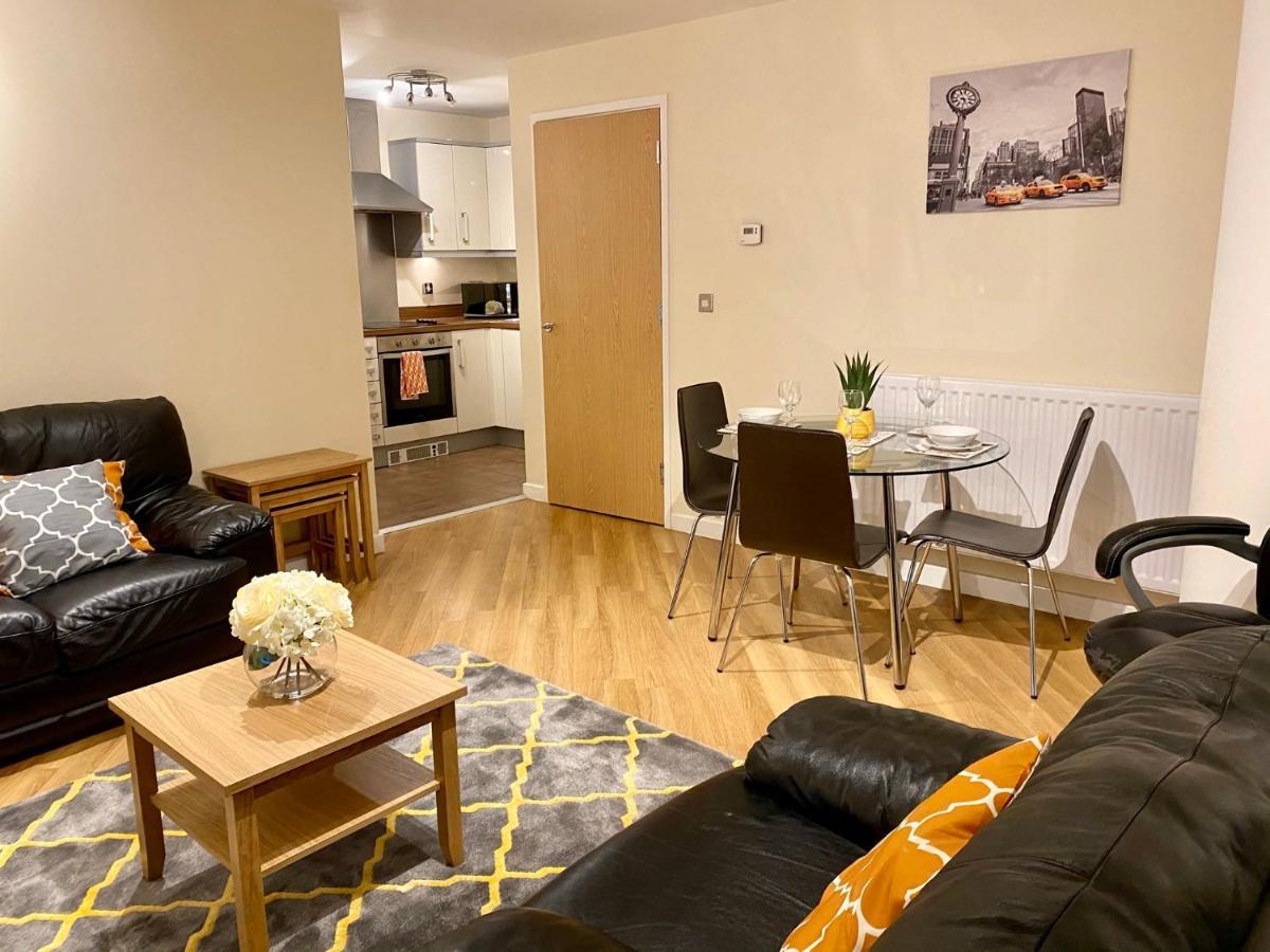 Smartrips Apartments - The Hub 밀턴 케인즈 외부 사진